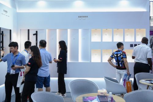 智能生活新体验 盈趣智能管家携明星产品惊艳亮相宁波国际照明展